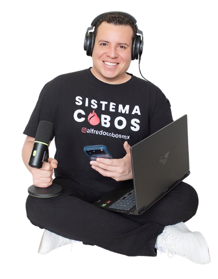 Alfredo Cobos con laptop y micrófono
